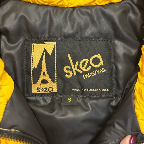 Vintage Women's yellow SKEA ski suit - Picture 7 of 9